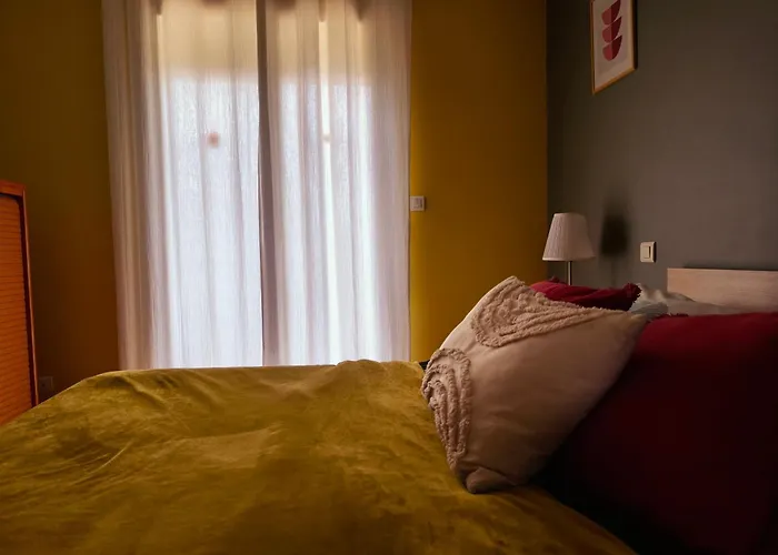 Spacieuse Avec Bureau Et Balcon * Millas